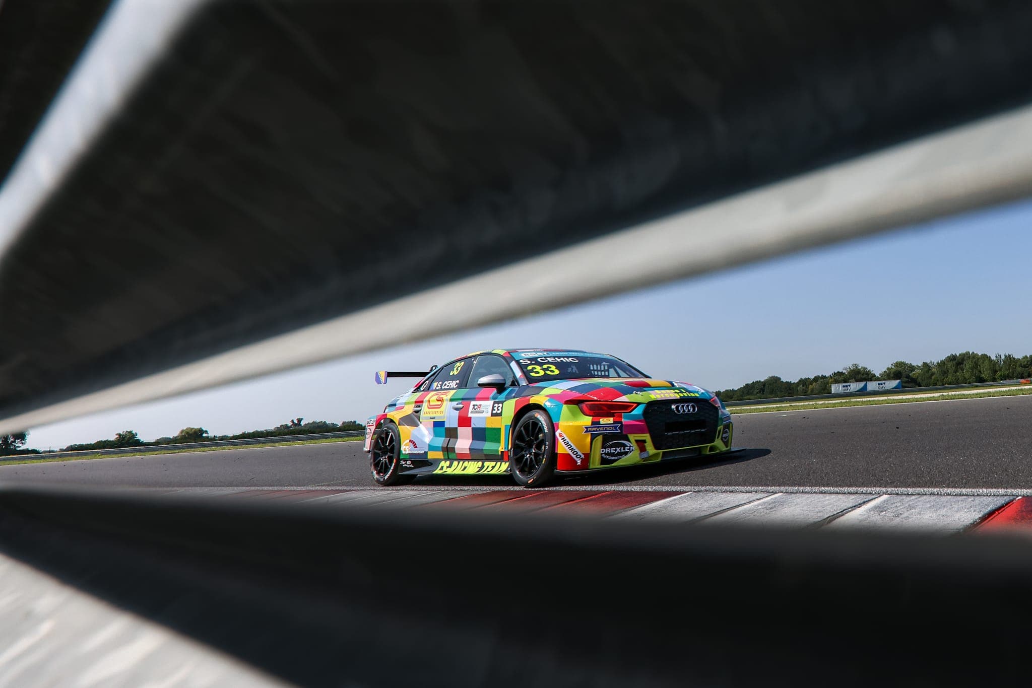 Audi TCR